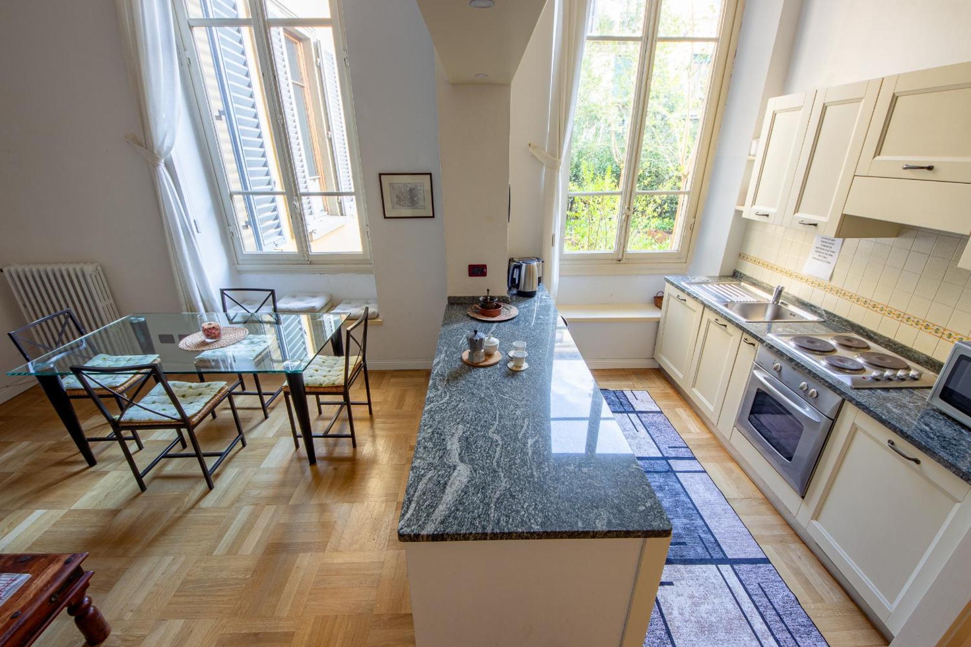 Colonna Apartment ฟลอเรนซ์ ภายนอก รูปภาพ